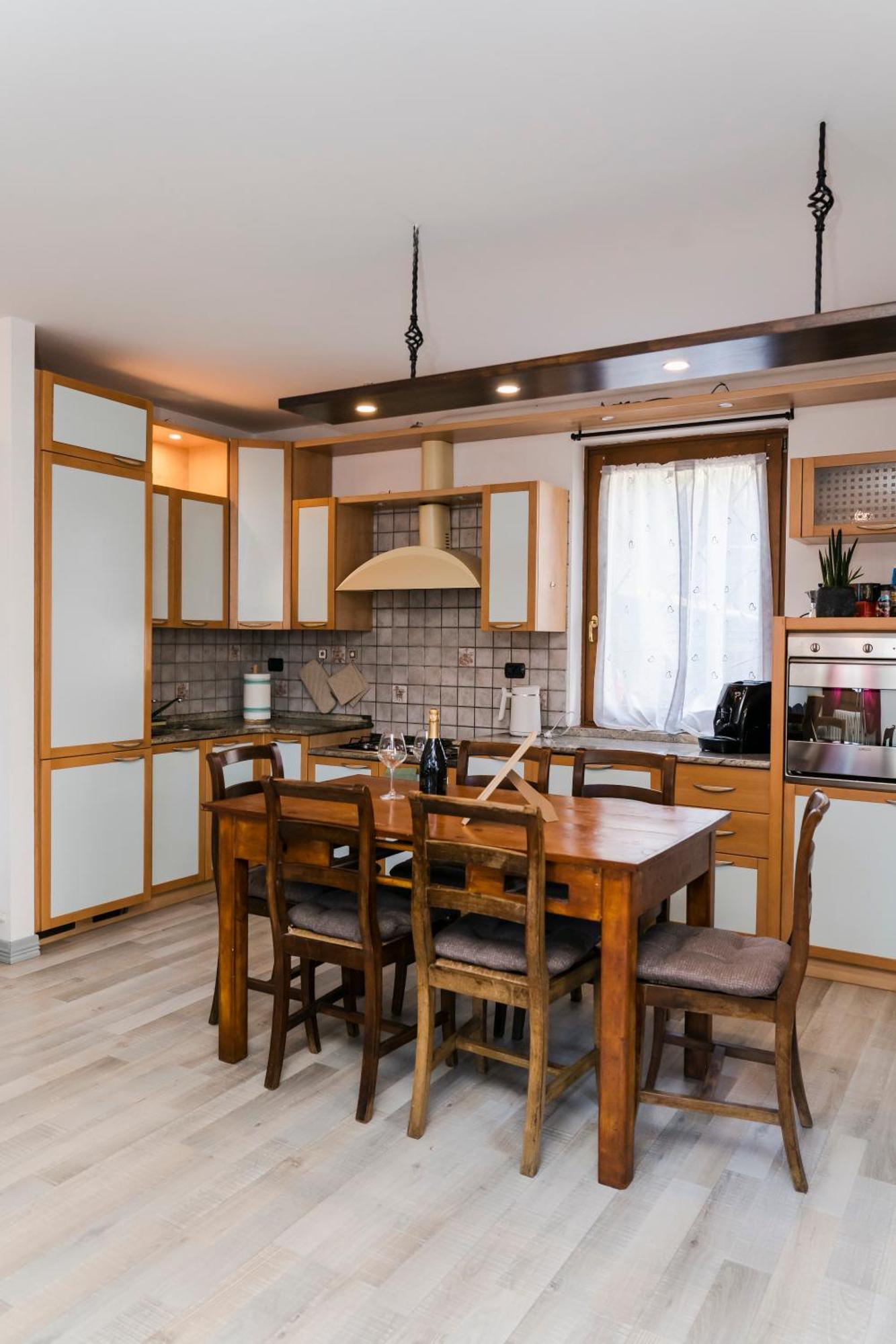 Al Borgo Apartment เปียตรามูราตา ภายนอก รูปภาพ