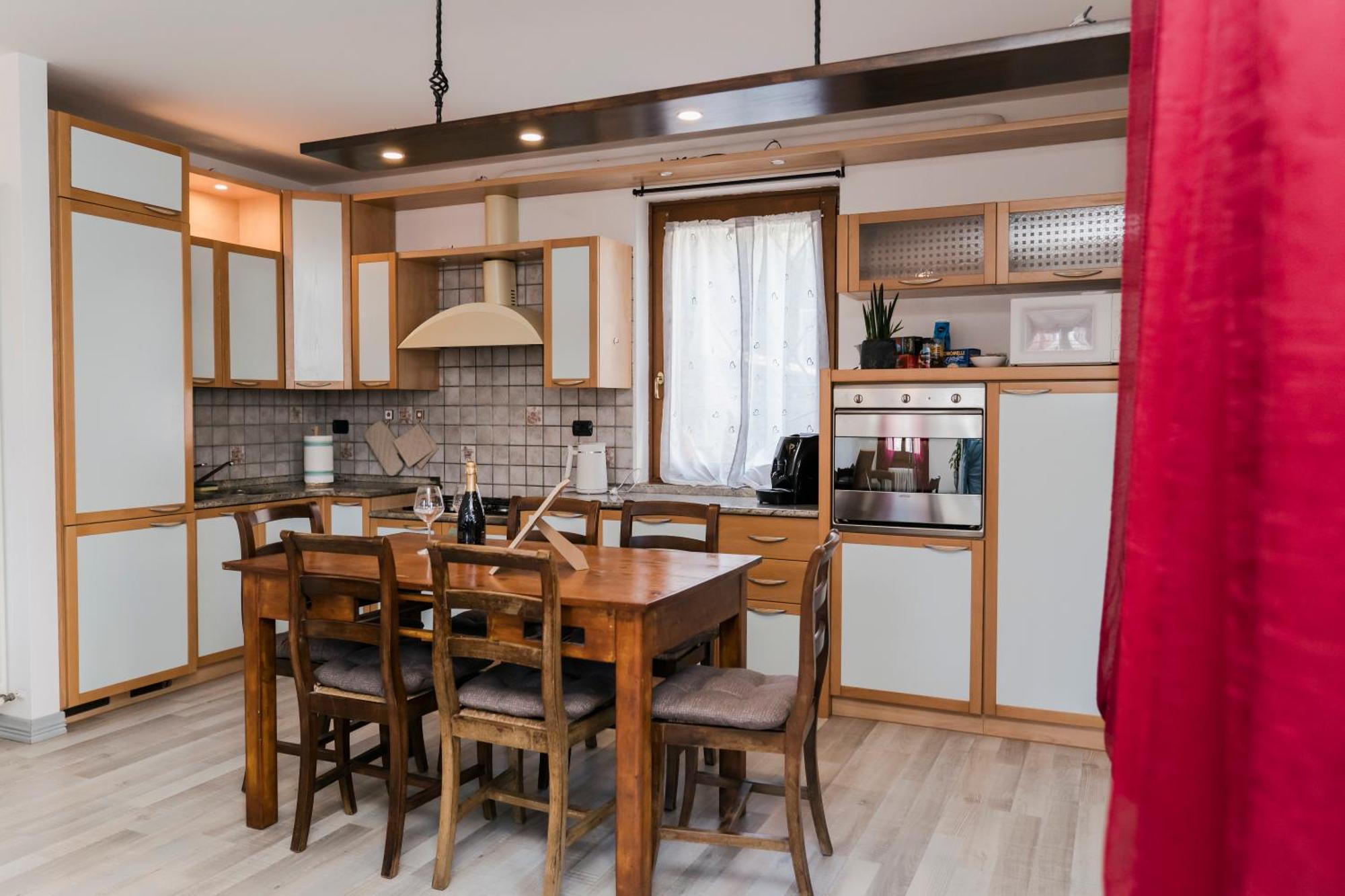 Al Borgo Apartment เปียตรามูราตา ภายนอก รูปภาพ