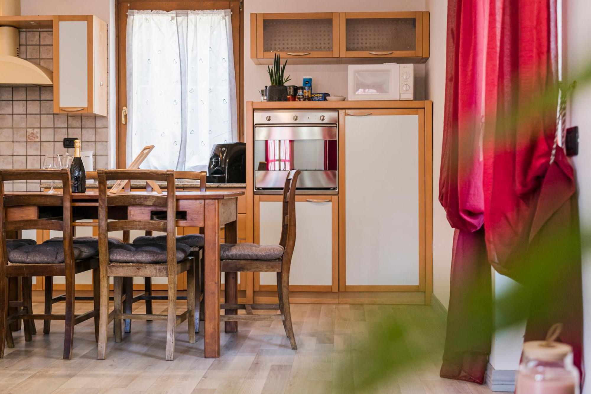 Al Borgo Apartment เปียตรามูราตา ภายนอก รูปภาพ