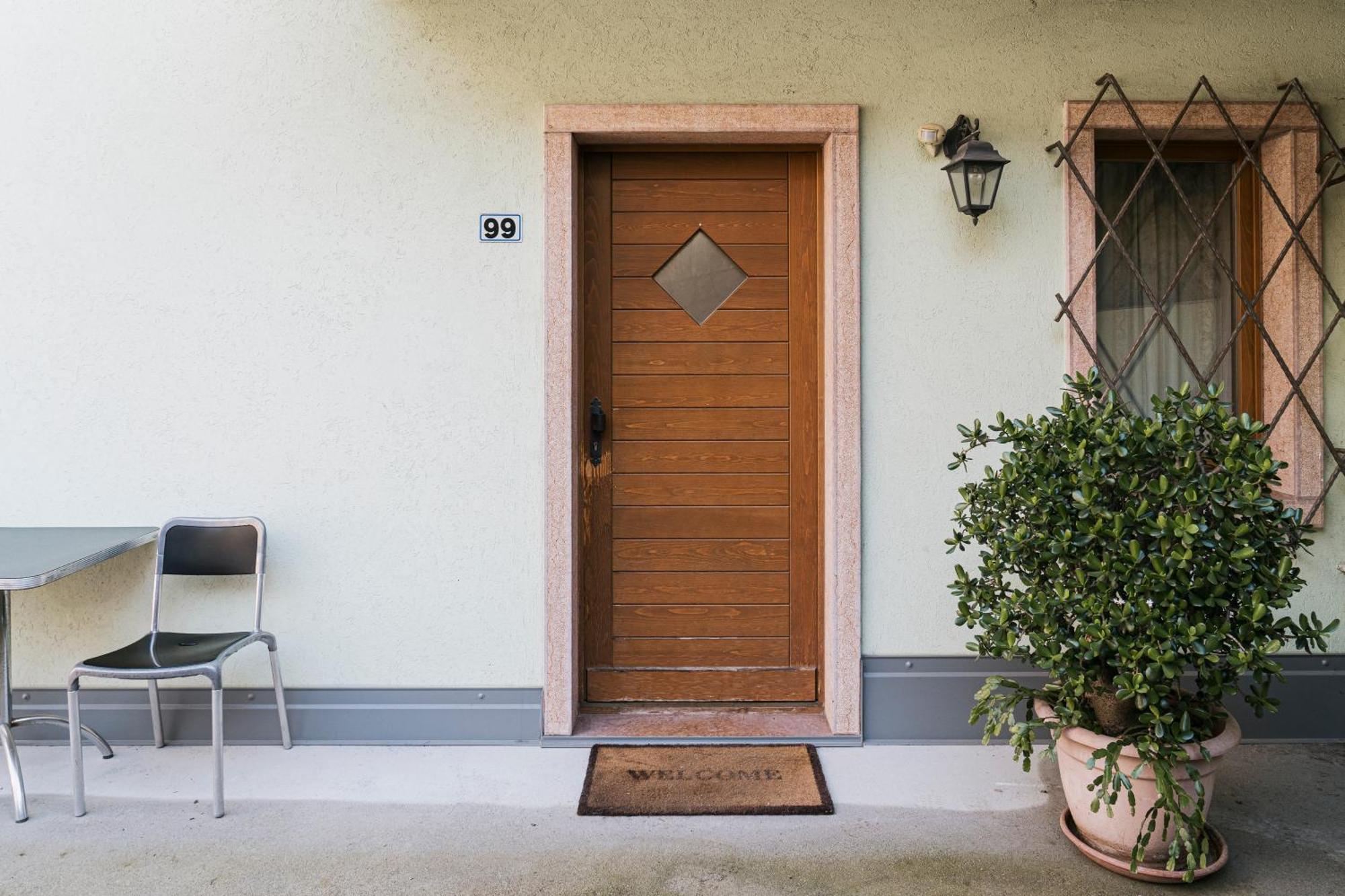 Al Borgo Apartment เปียตรามูราตา ภายนอก รูปภาพ